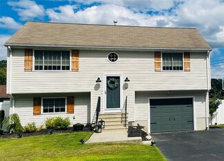 165 Mohawk Trail, Cranston, RI 02921