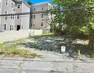 71 Cross St, Lawrence, MA 01841