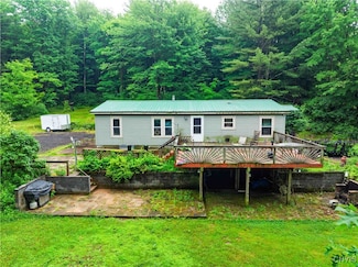 392 S Albion Rd, Altmar, NY 13302