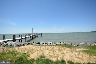 4480 Bachelors Point Rd, Oxford, MD 21654