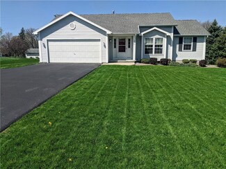 151 Gary Dr, Brockport, NY 14420