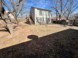 2122 16th St Unit Rear, Lubbock, TX 79401