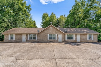1132 Fielding Dr, Maryville, TN 37804