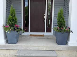 615 Magenta Ct, Haslett, MI 48840