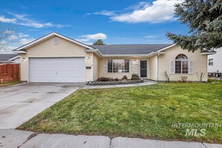 1483 Saddler St, Twin Falls, ID 83301