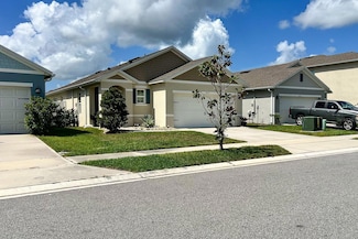 2727 Harmonia Hammock Rd, Harmony, FL 34773