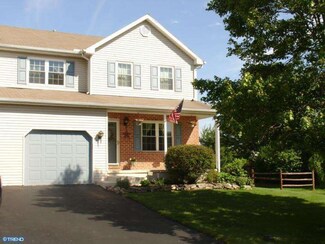 10 Bridle Way, Wernersville, PA 19565