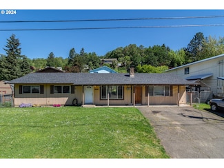 1402 NE Newton Creek Rd, Roseburg, OR 97470