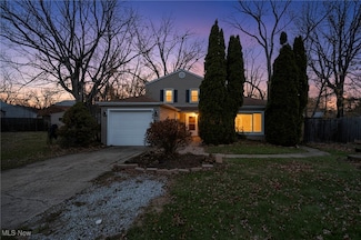 845 Quentin Rd, Eastlake, OH 44095