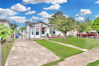 1918 Yale St, Corpus Christi, TX 78416