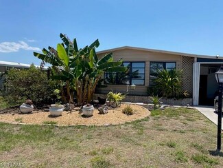 270 Islamorada Ln Unit 224, Naples, FL 34114