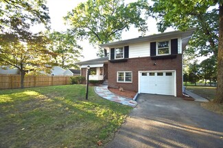 442 Prospect St, Chicopee, MA 01020
