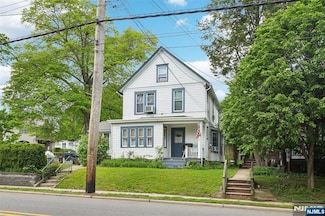 412 S Maple Ave, Glen Rock, NJ 07452