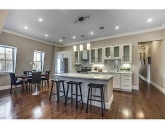 22 Hamlet St Unit 4, Somerville, MA 02143