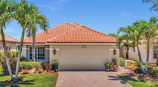 8895 Lake Park Cir S, Davie, FL 33328