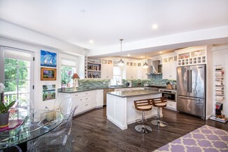 3 Brook St Unit C, Cohasset, MA 02025