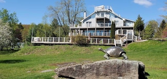 63 Grey Rd, South Fallsburg, NY 12779