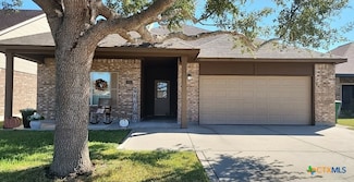 711 Mason Cir, Victoria, TX 77904