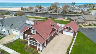 113 Michigan Ave, South Haven, MI 49090