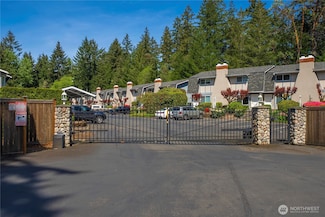 8309 Cirque Dr W Unit 4, University Place, WA 98467