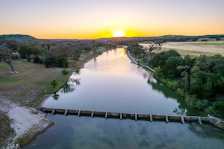 255 Lower Turtle Creek Rd, Kerrville, TX 78028