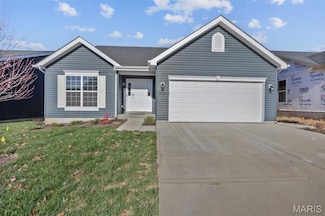 5653 Sun Bear Dr, House Springs, MO 63051