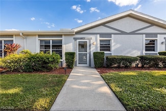 6823 Sandtrap Dr, Fort Myers, FL 33919