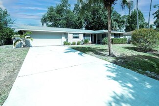 4310 Murdock Ave, Sarasota, FL 34231
