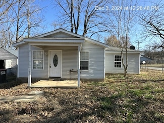 133 S Duff Ave, Sulphur Springs, AR 72768