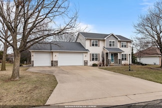 W6050 Strawflower Dr, Appleton, WI 54915