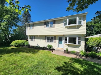 19 Cypress St, Oxford, MA 01540