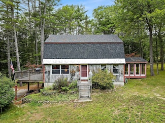 3 Stoddard Rd, Wolfeboro, NH 03894