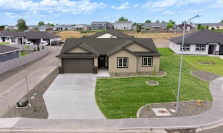9409 Balflour Ct, Pasco, WA 99301