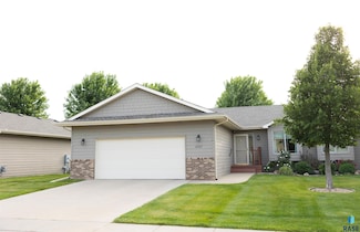 6707 S Witzke Ave, Sioux Falls, SD 57108