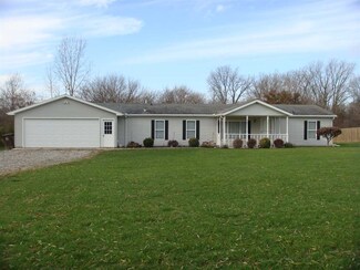 11310 S Ridge Rd, Galveston, IN 46932