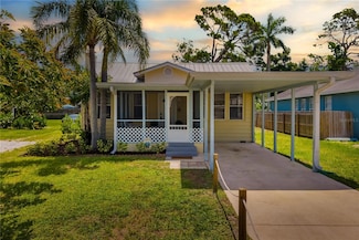1603 17th St W, Bradenton, FL 34205