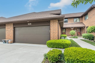 618 Cress Creek Ln Unit 1, Crystal Lake, IL 60014