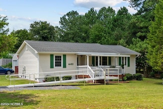 4432 Carthage Rd, West End, NC 27376