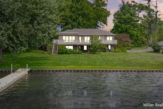 1080 Lynn Dr, Middleville, MI 49333