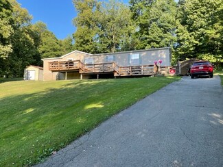 9 Ghostly Ln, Dunbar, PA 15431
