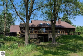 1600 E Deerfield Rd, Mount Pleasant, MI 48858
