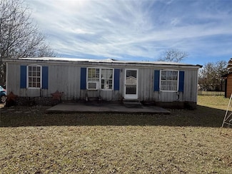 209 1st St, Davenport, OK 74026