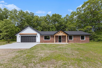 2051 Russell Rd, Muskegon, MI 49445