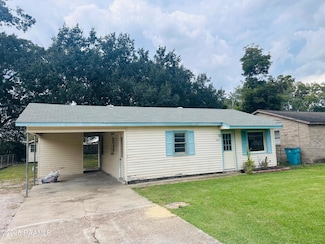641 N 11th St, Eunice, LA 70535