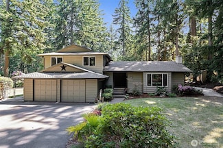 856 Island Blvd, Fox Island, WA 98333