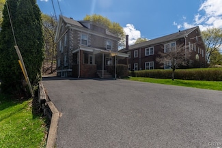 503 Woods Rd, Syracuse, NY 13209