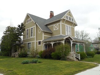 504 N Middle St, Portland, IN 47371
