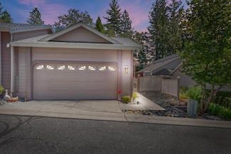 126 Carriage Ln, Grass Valley, CA 95949