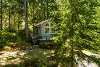 14737 Sky Island Ln, Anacortes, WA 98221