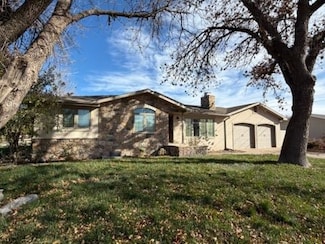2410 Jackson St, Great Bend, KS 67530